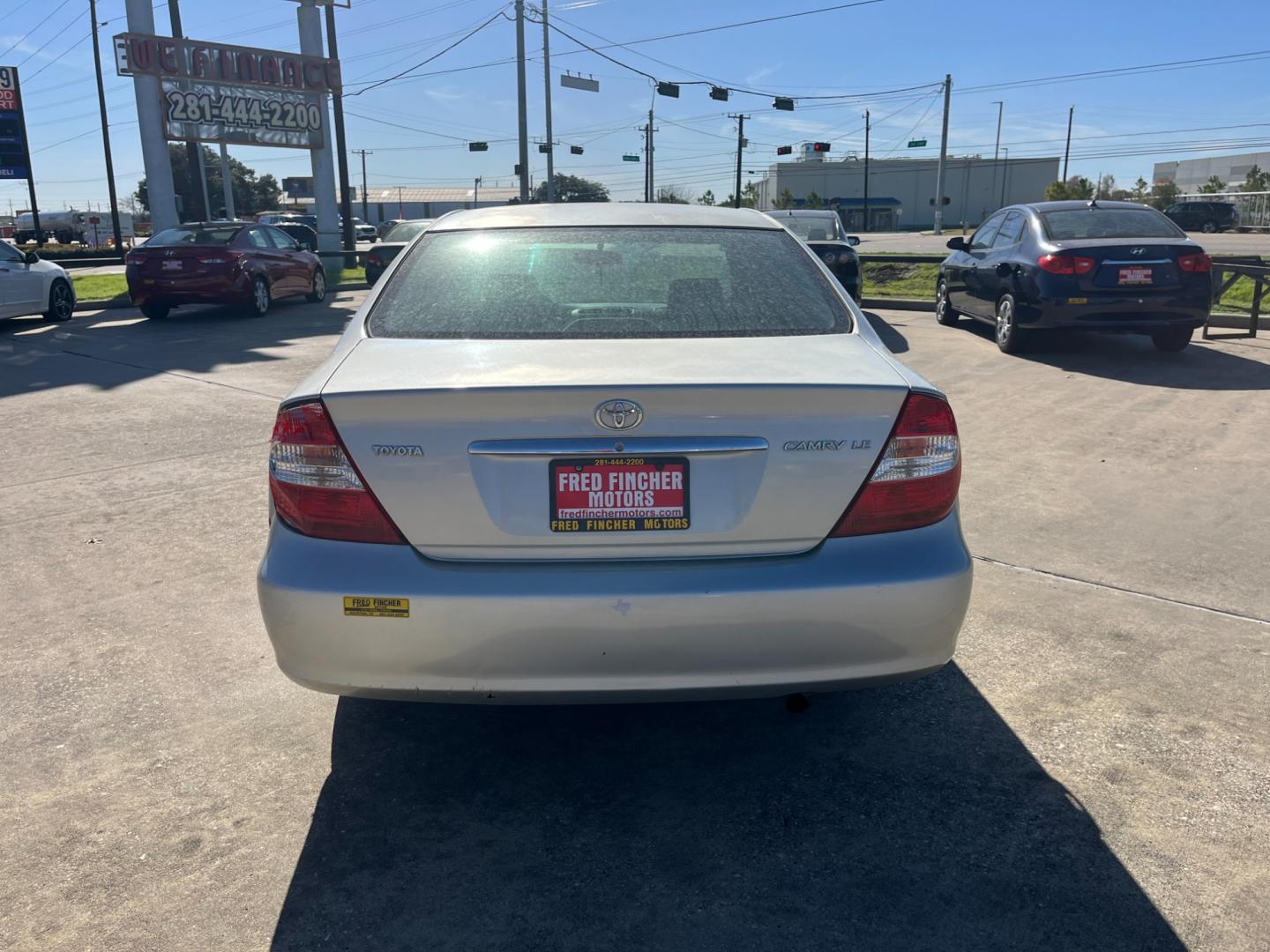 2002 SILVER /gray Toyota Camry LE (4T1BE32K72U) with an 2.4L L4 DOHC 16V engine, Automatic transmission, located at 14700 Tomball Parkway 249, Houston, TX, 77086, (281) 444-2200, 29.928619, -95.504074 - Photo#5